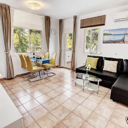 Apartment Deluxe In Benalbeach With Water Park
